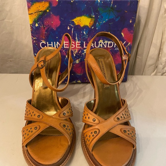 Chinese Laundry camel leather heels with ankle straps various sizes  all NIB - Picture 2 of 7